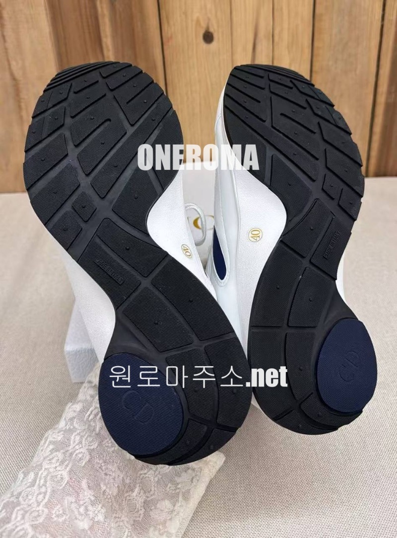batch_6224385043841356992.jpg