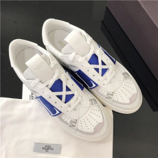 VALENTINO 발렌티노 남여공용 스니커즈 V901870-2 2020/신상 (한사이즈 크게 나옴)