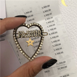 DIOR 디올 머리핀 D4771 2020/신상 (정품과 비교가능한 퀄리티 )