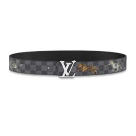 LOUIS VUITTON 루이비통 이니셜 리버서블 벨트 