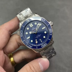 OMEGA 오메가 씨마스터 300M 블루 세라믹 다이얼 42mm 210.30.42.20.03.003