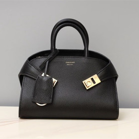 FERRAGAMO 페레가모 토트&크로스백 미니 FE215975 2COLOR