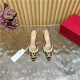 VALENTINO 발렌티노 여성용 샌들 (굽높이8CM) V40674