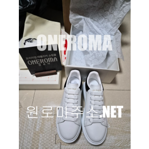 정*윤 고객님 알렉산더맥퀸 스웨이드 오버솔 스니커즈 블랙