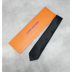LOUIS VUITTON 루이비통 펀칭 자수 넥타이
