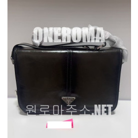 전*정 고객님 프라다 레더 숄더백