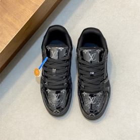 LOUIS VUITTON 루이비통 남성용 스니커즈 L95475 2COLOR